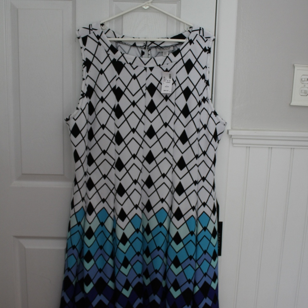 Avenue Sleeveless Print Dress